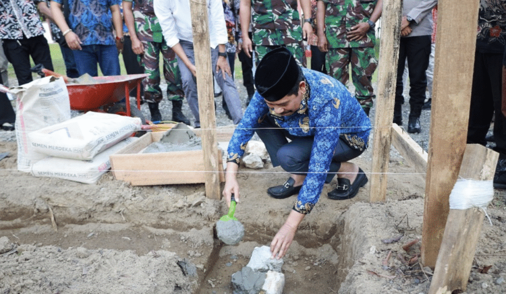 Pembangunan Gudang dan Gerai KopDes Merah Putih di PPU Dimulai