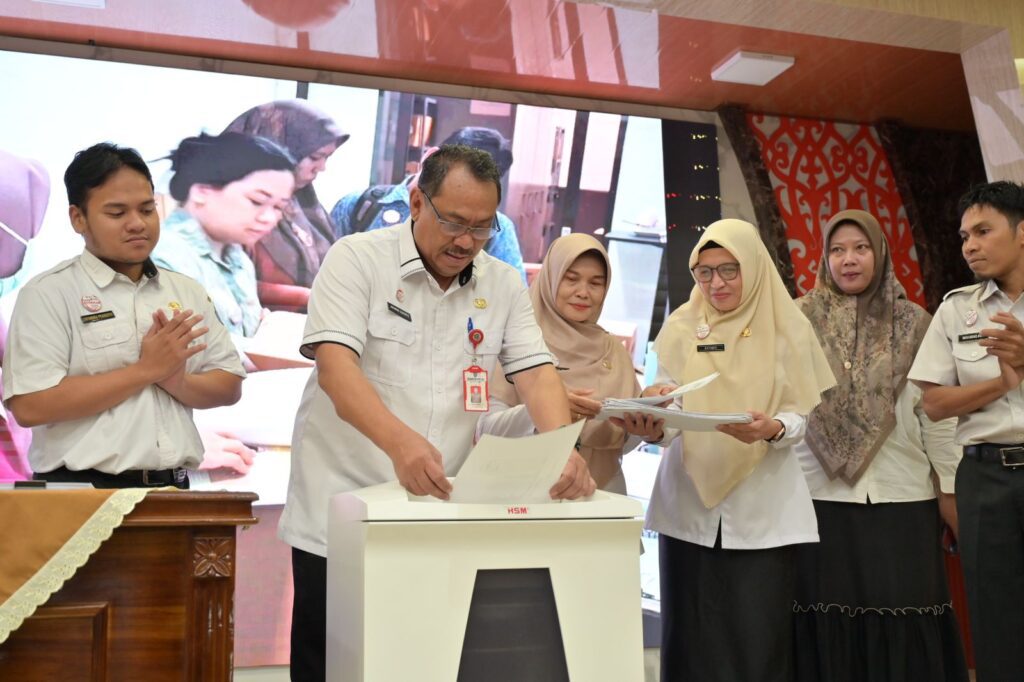 DPK Bontang Gelar DPK Award 2025 dan Musnahkan Arsip Retensi 10 Tahun