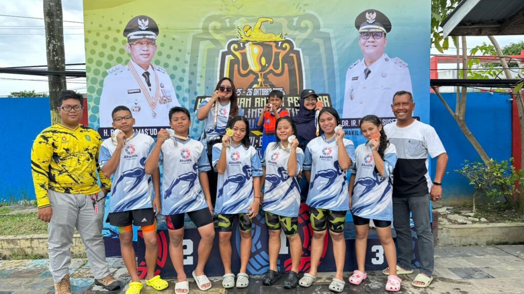 Perenang Kutim Raih 20 Medali di Kejuaraan Akuatik Antar Pelajar se-Kaltim 2025