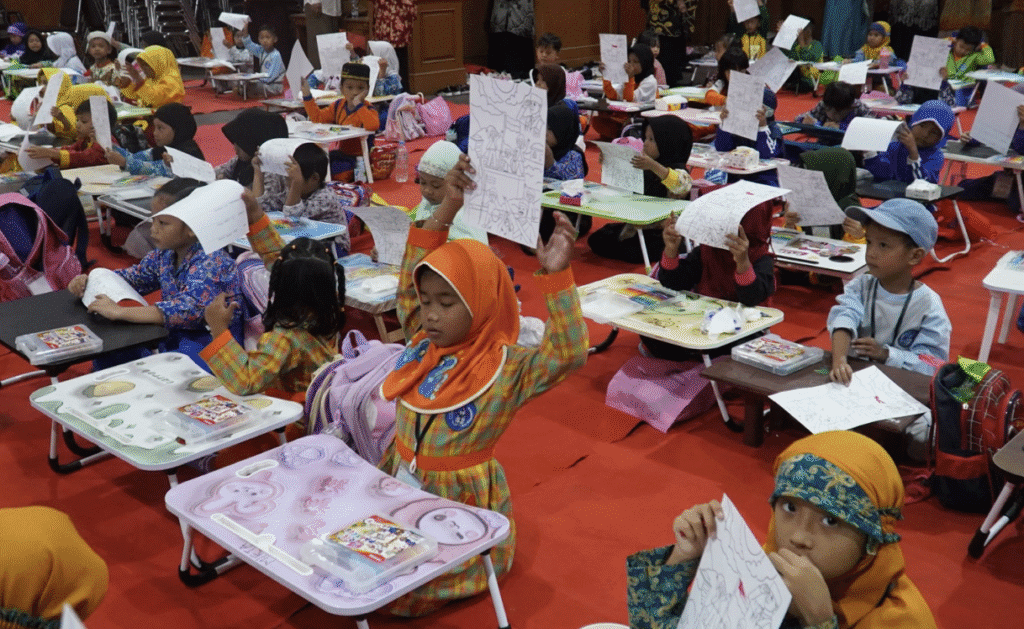 Lomba Mewarnai Meriahkan HUT ke-25 DWP Penajam Paser Utara