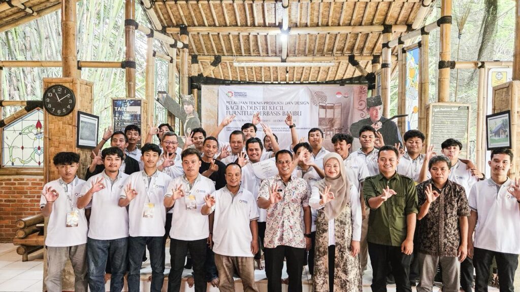 Indonesia Kembangkan Hilirisasi Bambu untuk Industri Furnitur Berkelanjutan