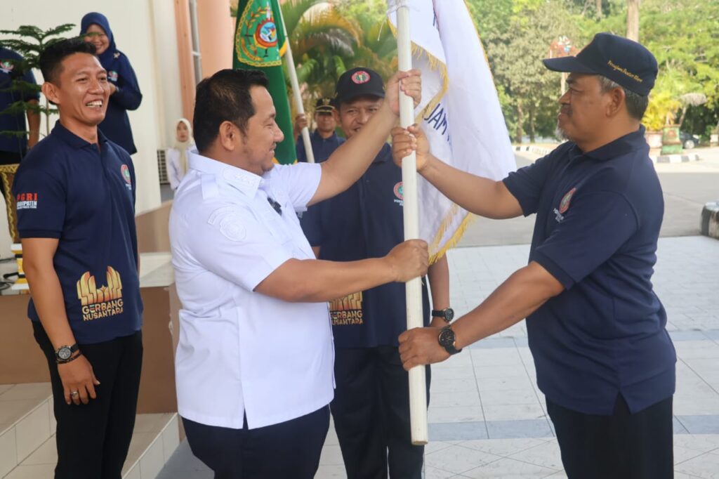Bupati PPU Lepas Kontingen PORSENIJAR 2025 Menuju Ajang Tingkat Provinsi