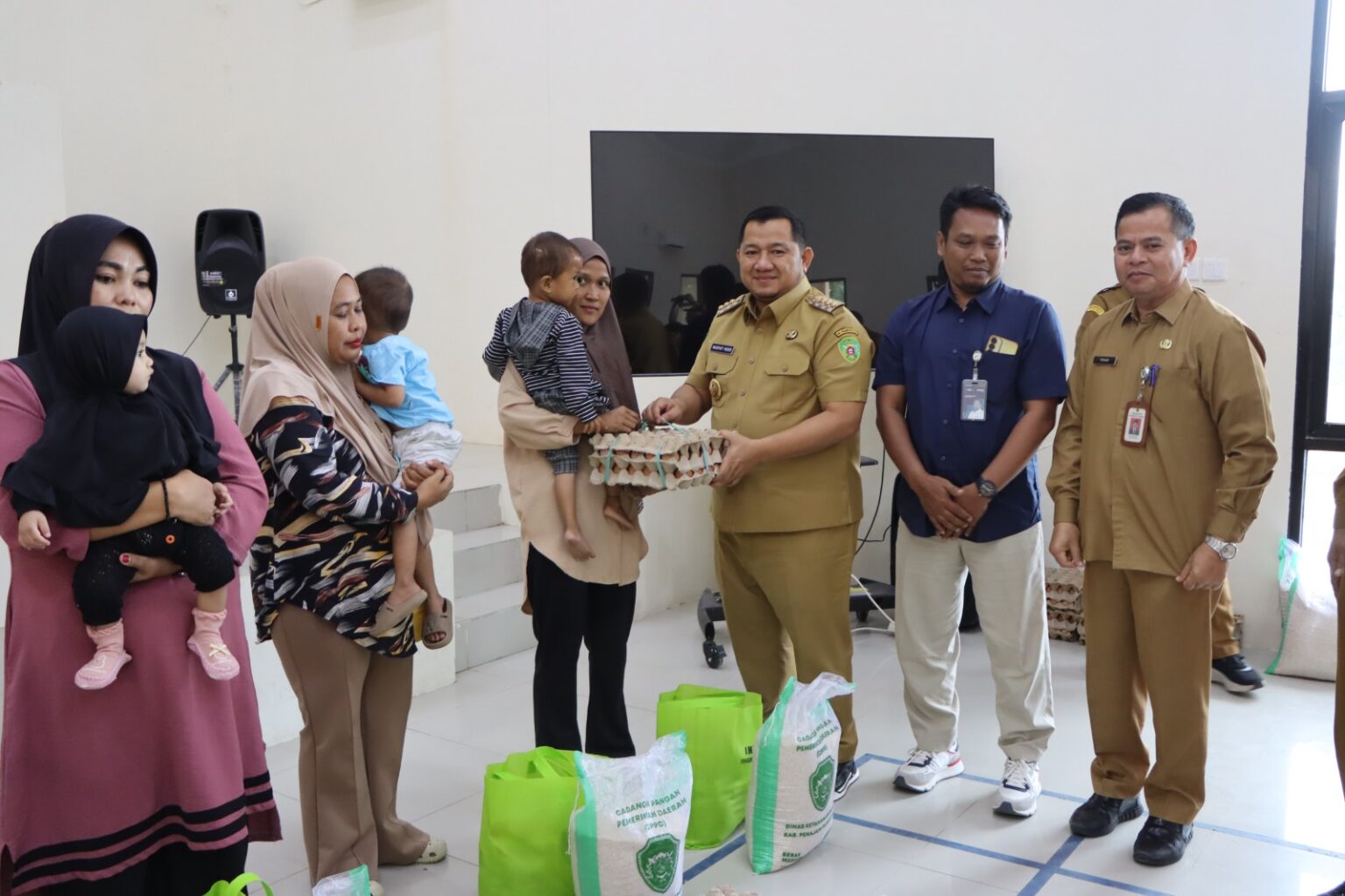 200 Balita di PPU Terima Bantuan Pangan untuk Dukung Perbaikan Gizi