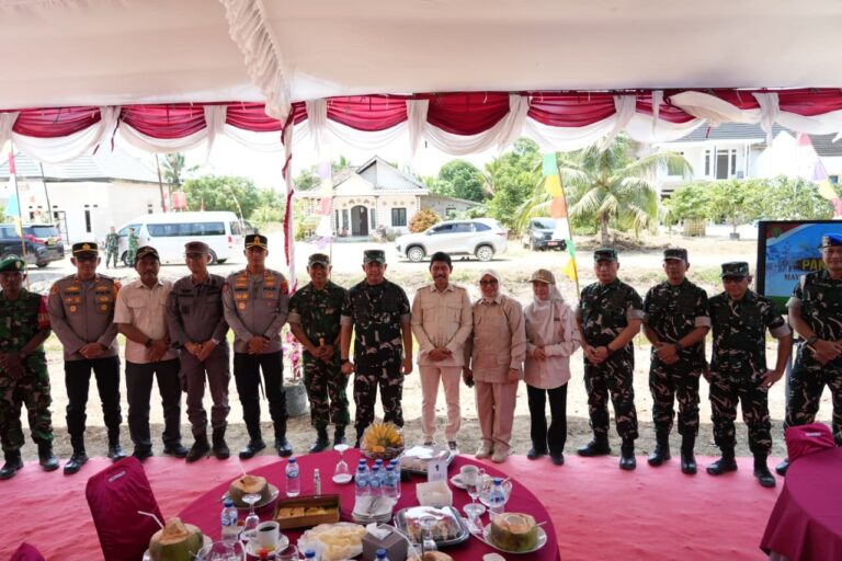 Wabup PPU dan Pangdam Mulawarman Tinjau Jembatan Merah Putih di Sebakung Jaya