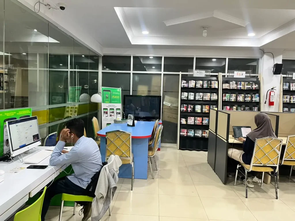 Perpustakaan Kaltim Kini Buka hingga Malam, Akhir Pekan pun Tetap Layani Pengunjung